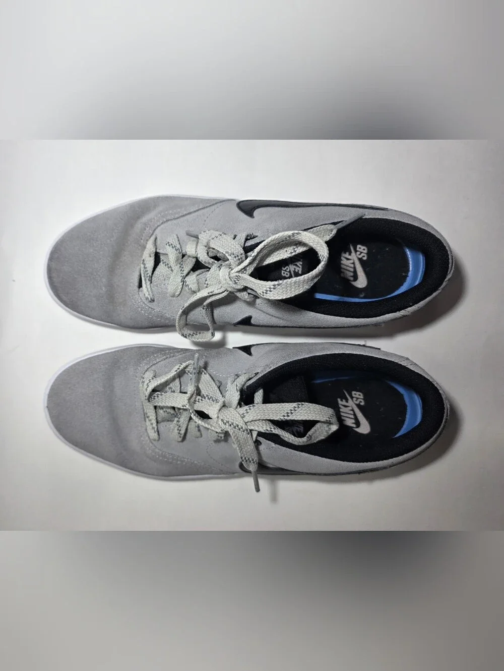 Nike SB Gray Suede Skate Shoes Sneakers Men's US 8.5 Black Swoosh